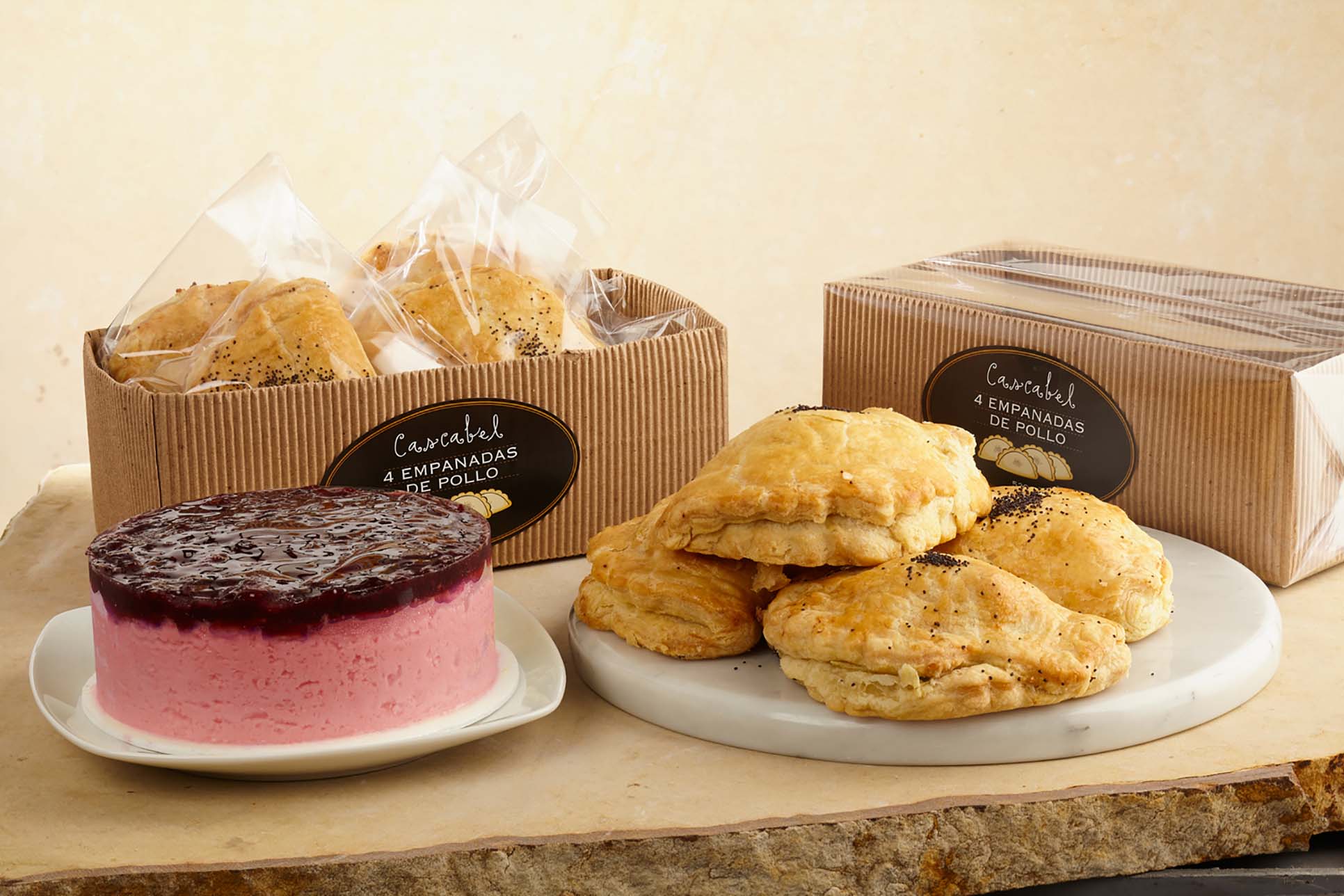 Empanadas y Cheesecake Frutos Rojos